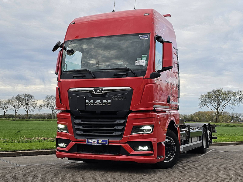 MAN 26.510 TGX GX 6X2 INTARDER - Autocarro portacontainer/ Caisse interchangeable: foto 1 MAN 26.510 TGX GX 6X2 INTARDER - Autocarro portacontainer/ Caisse interchangeable: foto 1