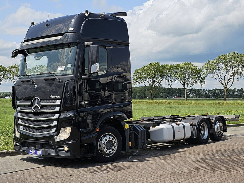 Mercedes-Benz ACTROS 2540 GIGASPACE 6X2 - Autocarro portacontainer/ Caisse interchangeable: foto 2 Mercedes-Benz ACTROS 2540 GIGASPACE 6X2 - Autocarro portacontainer/ Caisse interchangeable: foto 2