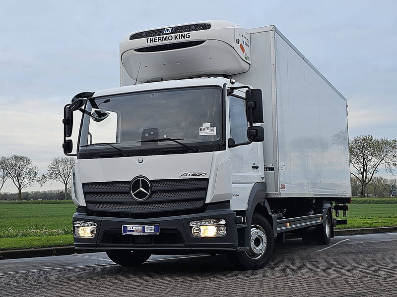 Mercedes-Benz ATEGO 1024 - Autocarro frigorifero: foto 1 Mercedes-Benz ATEGO 1024 - Autocarro frigorifero: foto 1