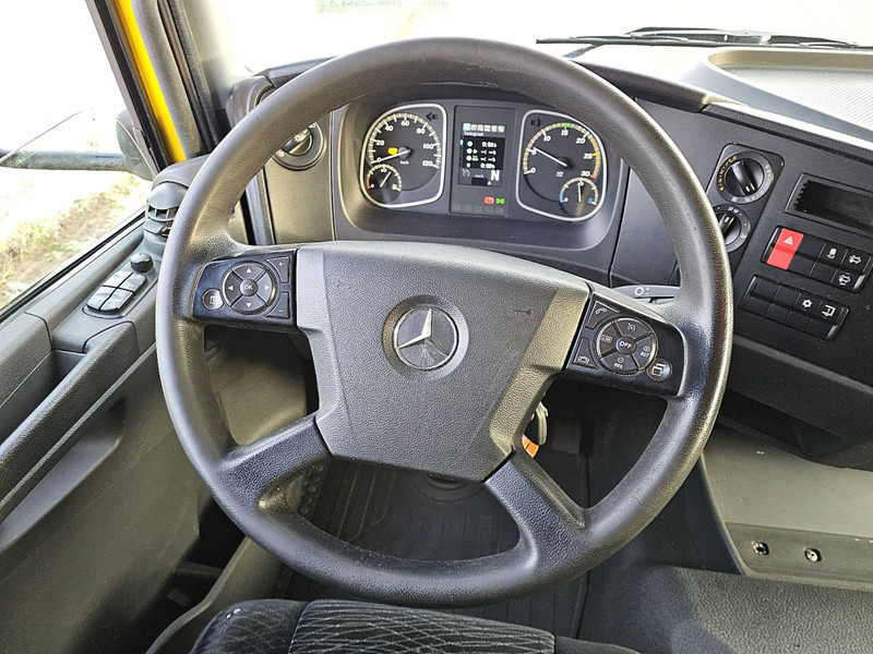 Foto d'interni 2: Autocarro frigorifero Mercedes-Benz ATEGO 1224 CARRIER TAILLIFT