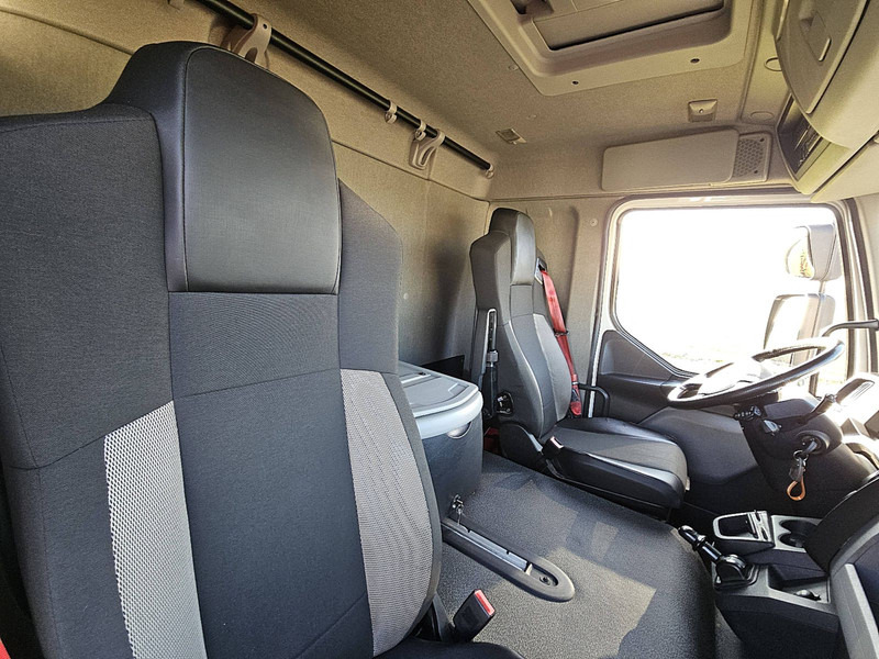 Autocarro furgonato Renault D 220 AIRCO LIFT SIDE DOOR: foto 10 Autocarro furgonato Renault D 220 AIRCO LIFT SIDE DOOR: foto 10