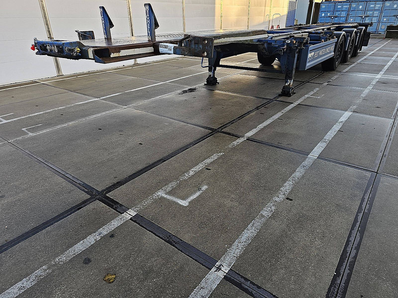 Renders ROC 16.27CC - Semirimorchio portacontainer/ Caisse interchangeable: foto 1 Renders ROC 16.27CC - Semirimorchio portacontainer/ Caisse interchangeable: foto 1