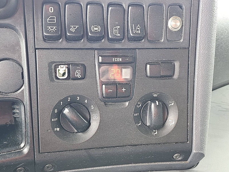 Leasing di Scania P320 6X2*4 LAMBERET LIFT Scania P320 6X2*4 LAMBERET LIFT: foto 10