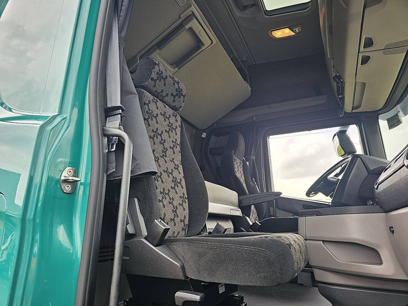Camion centinato Scania S450 6X2*4 FORKLIFT CONN.: foto 8
