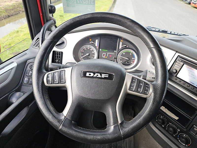 Trattore stradale DAF XF 440 SSC SKIRTS 581TKM: foto 10
