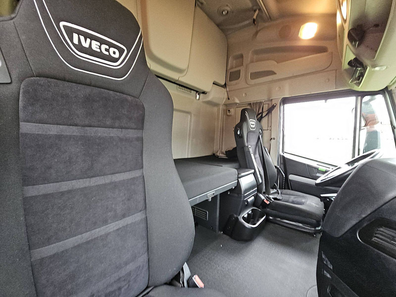 Trattore stradale Iveco AS440S46 STRALIS LNG: foto 15 Trattore stradale Iveco AS440S46 STRALIS LNG: foto 15