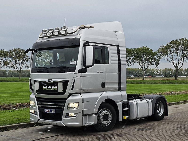 MAN 18.500 TGX XLX 2X TANK NIGHT AC - Trattore stradale: foto 2 MAN 18.500 TGX XLX 2X TANK NIGHT AC - Trattore stradale: foto 2