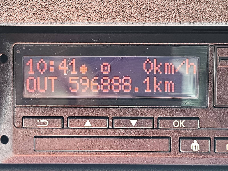 Trattore stradale MAN 26.500 TGX XXL 6X2/4 INTARDER: foto 9 Trattore stradale MAN 26.500 TGX XXL 6X2/4 INTARDER: foto 9