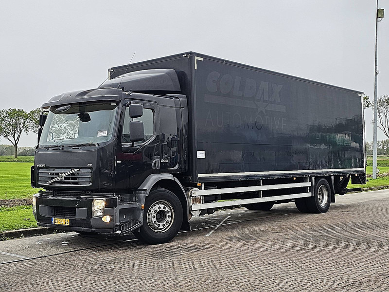 Volvo FE 250.18 - Autocarro furgonato: foto 2 Volvo FE 250.18 - Autocarro furgonato: foto 2