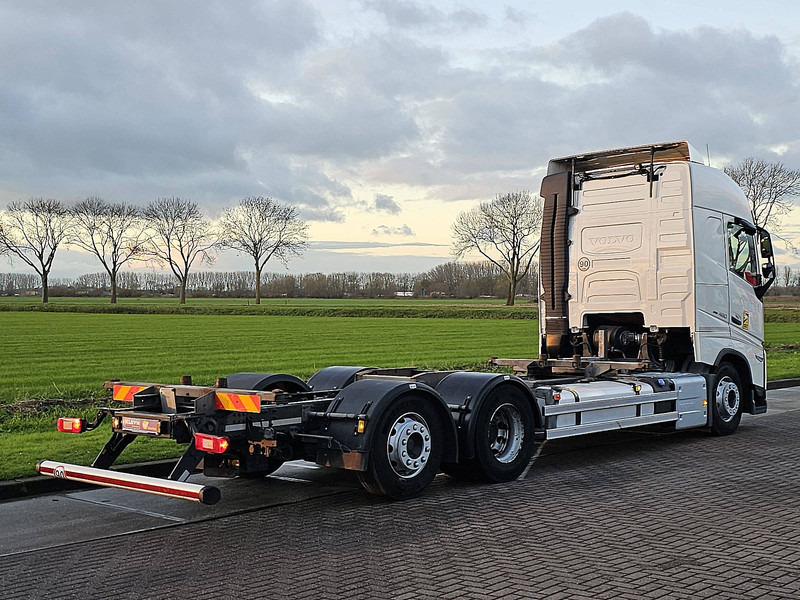 Volvo FH 460 - Autocarro portacontainer/ Caisse interchangeable: foto 3 Volvo FH 460 - Autocarro portacontainer/ Caisse interchangeable: foto 3