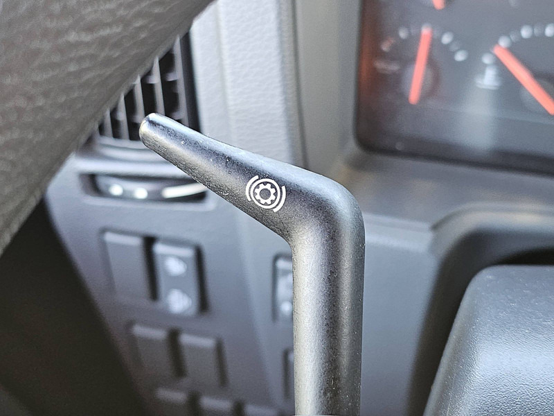 Autocarro furgonato Volvo FL 220.12 AIRCO LIFT SIDE DOOR: foto 11