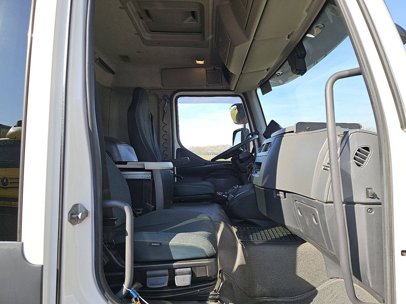 Autocarro furgonato Volvo FL 220.12 AIRCO LIFT SIDE DOOR: foto 7
