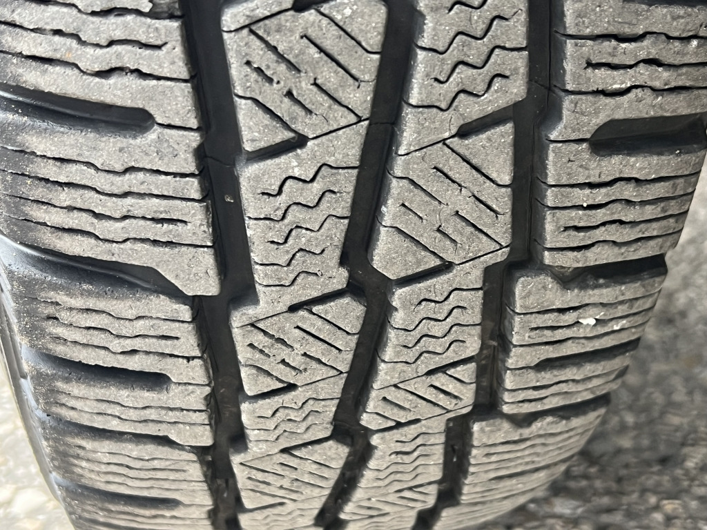 Iveco Daily 35C18 3.0 Euro4 Tempomat 4,15m Koffer+ LBW - Furgone box: foto 3 Iveco Daily 35C18 3.0 Euro4 Tempomat 4,15m Koffer+ LBW - Furgone box: foto 3