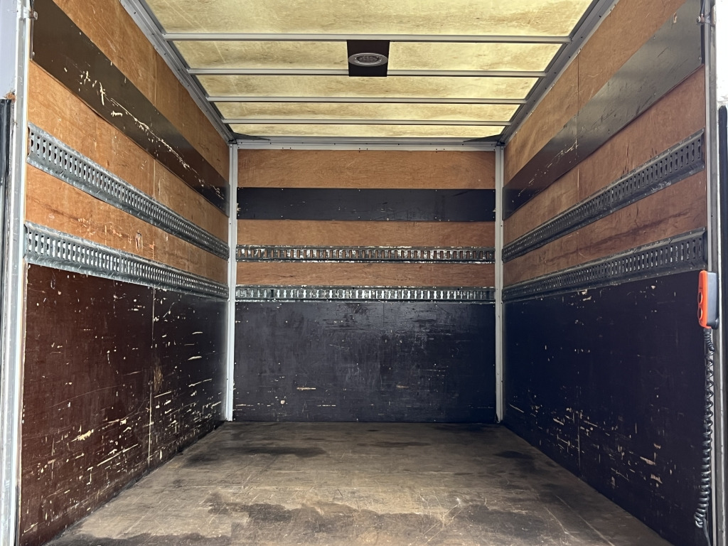 Iveco Daily 35C18 3.0 Euro4 Tempomat 4,15m Koffer+ LBW - Furgone box: foto 2 Iveco Daily 35C18 3.0 Euro4 Tempomat 4,15m Koffer+ LBW - Furgone box: foto 2