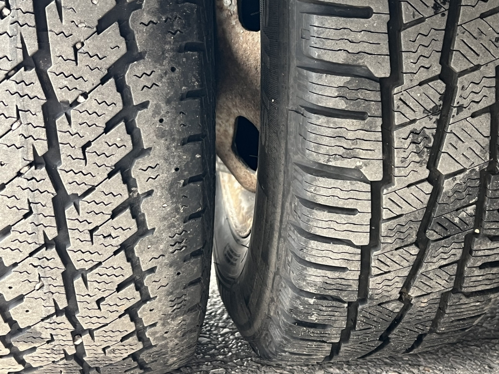 Iveco Daily 35C18 3.0 Euro4 Tempomat 4,15m Koffer+ LBW - Furgone box: foto 4 Iveco Daily 35C18 3.0 Euro4 Tempomat 4,15m Koffer+ LBW - Furgone box: foto 4