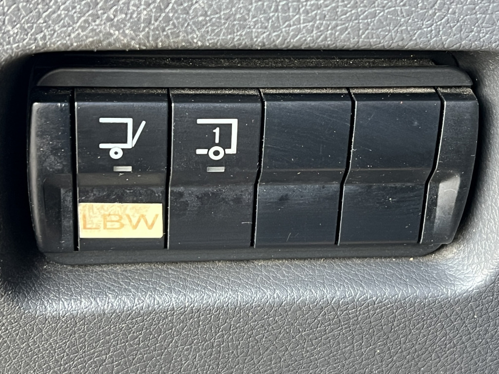 Mercedes-Benz Atego 818 Klima AHK 6,05m Koffer LBW Tempomat - Furgone box: foto 2 Mercedes-Benz Atego 818 Klima AHK 6,05m Koffer LBW Tempomat - Furgone box: foto 2