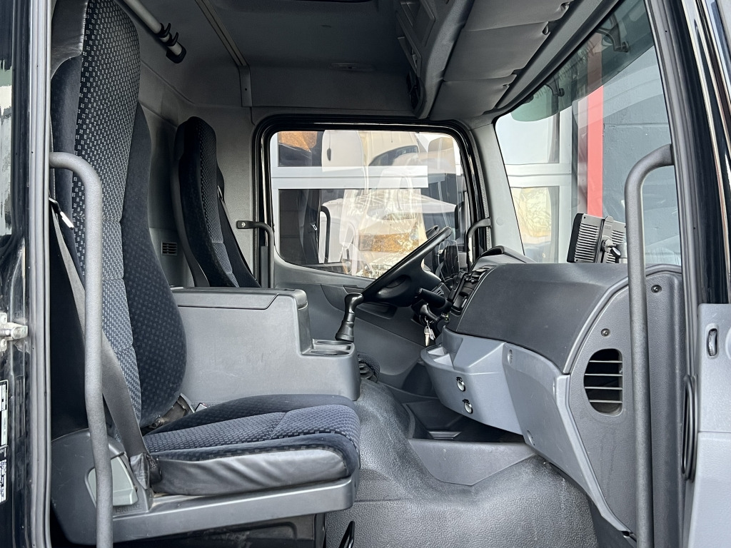 Mercedes-Benz Axor 1833 7m Koffer 2x Schwenkwand LBW Or.382'km - Autocarro trasporto di bevande: foto 3 Mercedes-Benz Axor 1833 7m Koffer 2x Schwenkwand LBW Or.382'km - Autocarro trasporto di bevande: foto 3