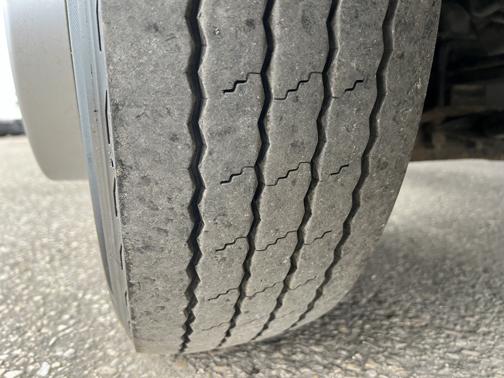 Mitsubishi Fuso Canter 9C18 5,8m Euro6d Klimaaut. Tempomat - Autocarro telaio: foto 3 Mitsubishi Fuso Canter 9C18 5,8m Euro6d Klimaaut. Tempomat - Autocarro telaio: foto 3