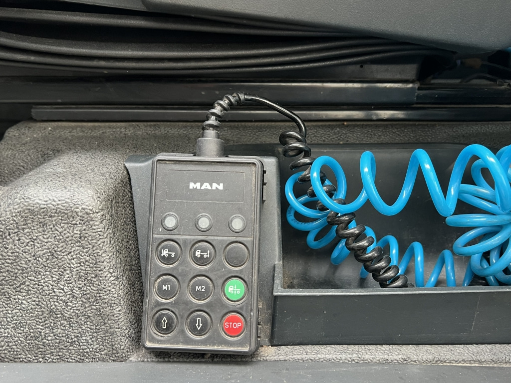 MAN TGX 18.440 XLX MEGA Klimaauto Motorbremse 2xTank - Trattore stradale: foto 5 MAN TGX 18.440 XLX MEGA Klimaauto Motorbremse 2xTank - Trattore stradale: foto 5