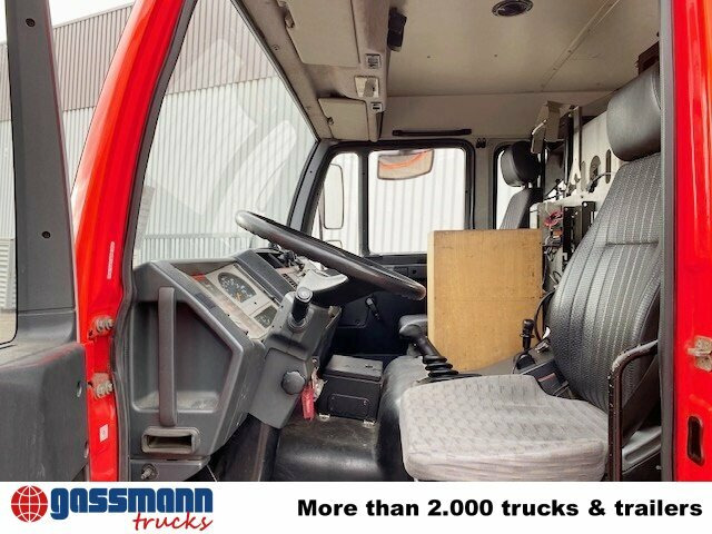 MAN 10.224 LC 4x2 BB Doka, TLF16/12, 6-Zylinder - Autopompa: foto 3 MAN 10.224 LC 4x2 BB Doka, TLF16/12, 6-Zylinder - Autopompa: foto 3