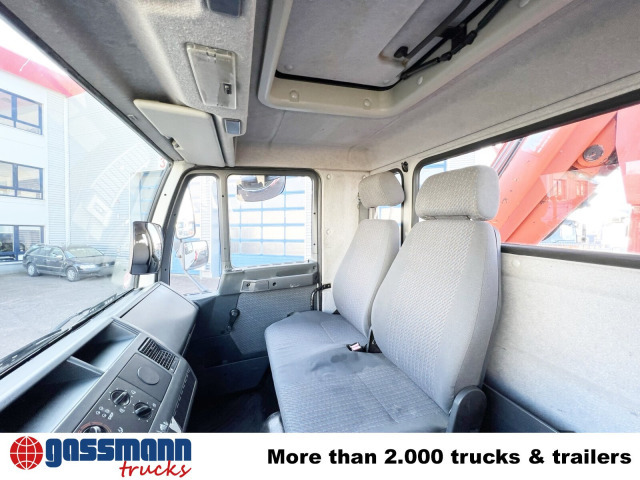 MAN 14.224 LAC 4x4 BB mit Kran Atlas 100.1 - Autocarro con pianale/ Cassone fisso, Camion con gru: foto 4 MAN 14.224 LAC 4x4 BB mit Kran Atlas 100.1 - Autocarro con pianale/ Cassone fisso, Camion con gru: foto 4