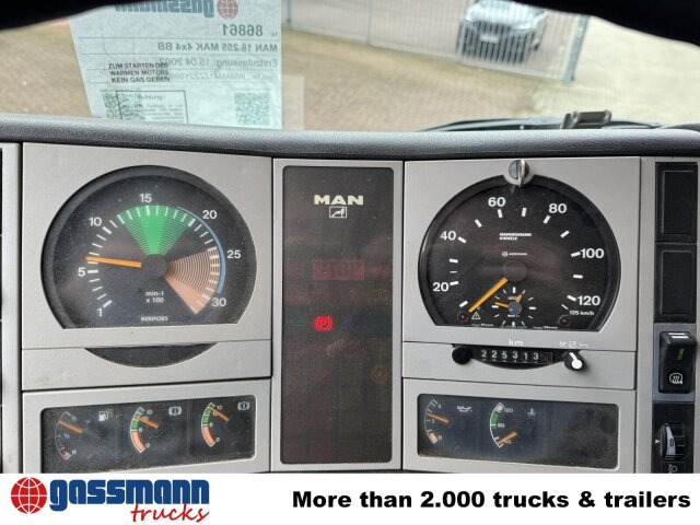 MAN 18.255 MAK 4x4 BB, Kran Atlas AK 85.1 A1 - Autocarro ribaltabile, Camion con gru: foto 5 MAN 18.255 MAK 4x4 BB, Kran Atlas AK 85.1 A1 - Autocarro ribaltabile, Camion con gru: foto 5