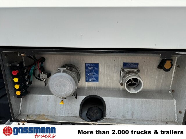 MAN TGA 26.390 6X2-4 BL, Lenk-/Liftachse, Willig - Camion cisterna: foto 3 MAN TGA 26.390 6X2-4 BL, Lenk-/Liftachse, Willig - Camion cisterna: foto 3