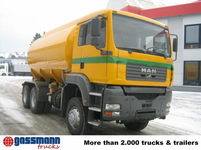 MAN TGA 26.430 6x6 - Camion cisterna: foto 5 MAN TGA 26.430 6x6 - Camion cisterna: foto 5