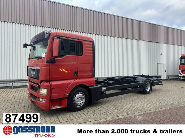 MAN TGX 18.360 4X2 LL, Fahrschule - Autocarro portacontainer/ Caisse interchangeable: foto 1 MAN TGX 18.360 4X2 LL, Fahrschule - Autocarro portacontainer/ Caisse interchangeable: foto 1