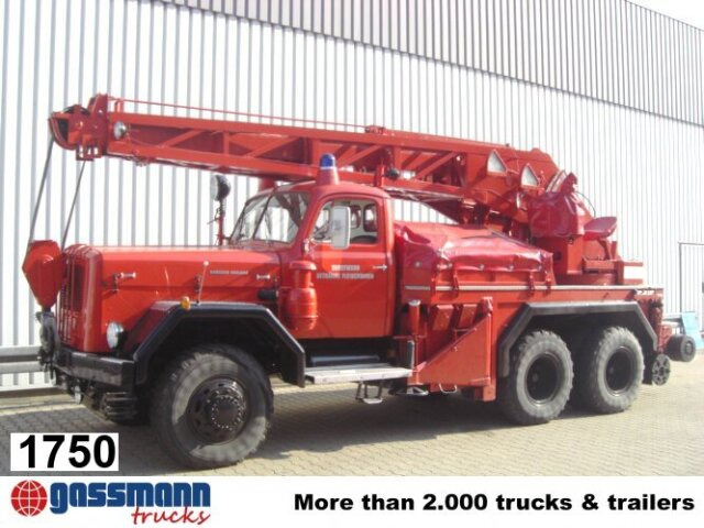 Magirus Deutz MAGIRUS URANUS 250D22 KW 16 Feuerwehr Kranwagen - Autopompa, Camion con gru: foto 1 Magirus Deutz MAGIRUS URANUS 250D22 KW 16 Feuerwehr Kranwagen - Autopompa, Camion con gru: foto 1