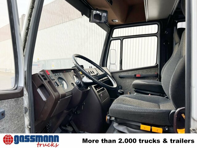 Mercedes-Benz 711 D-KA 4x2, Standklima, 11-Sitze, 2 x on stock - Autocarro furgonato: foto 3 Mercedes-Benz 711 D-KA 4x2, Standklima, 11-Sitze, 2 x on stock - Autocarro furgonato: foto 3