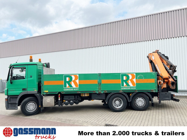 Autocarro con pianale/ Cassone fisso, Camion con gru Mercedes-Benz Actros 2544 L 6x2, Retarder, Lenkachse, Heckkran: foto 13