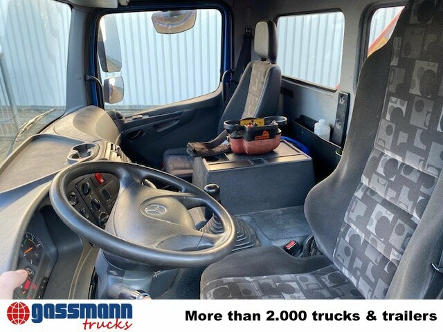 Mercedes-Benz Axor 1828 L 4x2 mit Kran Palfinger PK 9501, Funk - Autocarro con pianale/ Cassone fisso, Camion con gru: foto 5 Mercedes-Benz Axor 1828 L 4x2 mit Kran Palfinger PK 9501, Funk - Autocarro con pianale/ Cassone fisso, Camion con gru: foto 5
