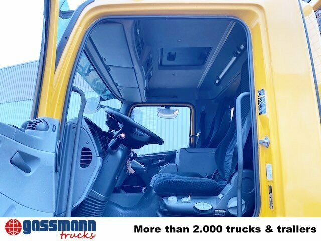 Mercedes-Benz Axor 1833 L 4x2 mit Heckkran Hiab XS 133 K-2 - Autocarro con pianale/ Cassone fisso, Camion con gru: foto 2 Mercedes-Benz Axor 1833 L 4x2 mit Heckkran Hiab XS 133 K-2 - Autocarro con pianale/ Cassone fisso, Camion con gru: foto 2