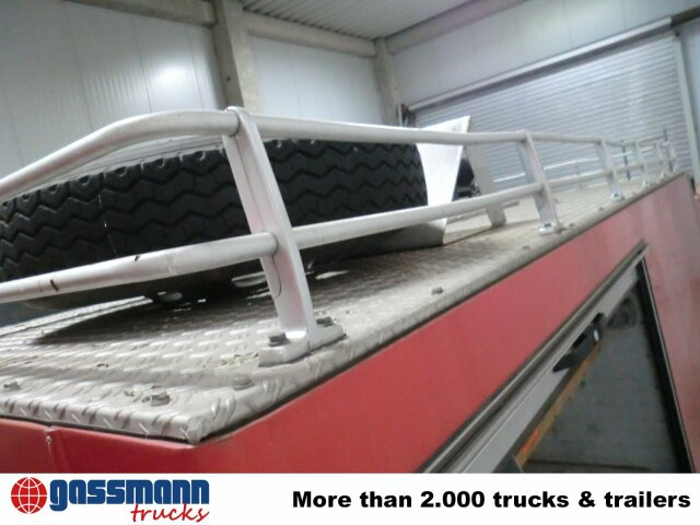 Mercedes-Benz LP 813 4x2 TLF8 Feuerwehr - Autopompa: foto 3 Mercedes-Benz LP 813 4x2 TLF8 Feuerwehr - Autopompa: foto 3