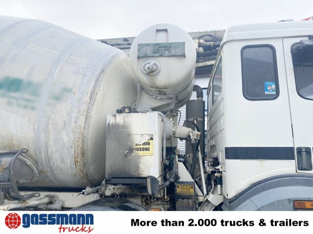 Mercedes-Benz SK II 3234 B 8x4/4, LT Betonmischer, - Autobetoniera: foto 5 Mercedes-Benz SK II 3234 B 8x4/4, LT Betonmischer, - Autobetoniera: foto 5