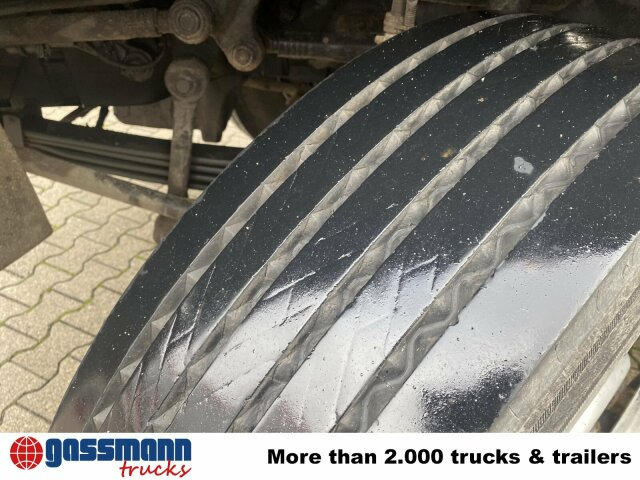 Mercedes-Benz SK II 3234 B 8x4/4, LT Betonmischer, - Autobetoniera: foto 3 Mercedes-Benz SK II 3234 B 8x4/4, LT Betonmischer, - Autobetoniera: foto 3