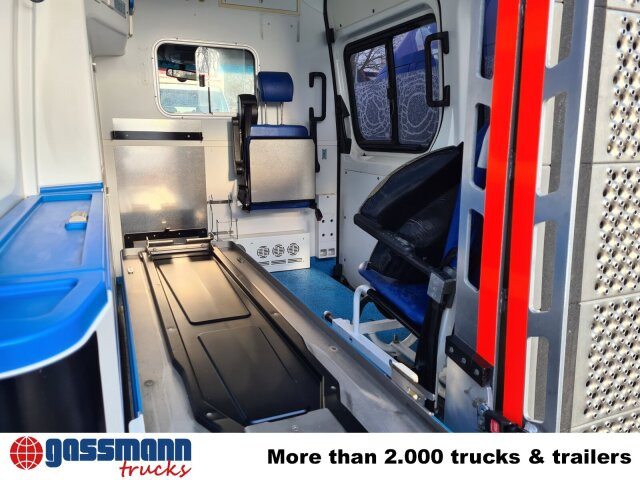 Mercedes-Benz Sprinter 313 CDI 4x2, EEV, Krankenwagen - Furgone chiuso: foto 5 Mercedes-Benz Sprinter 313 CDI 4x2, EEV, Krankenwagen - Furgone chiuso: foto 5