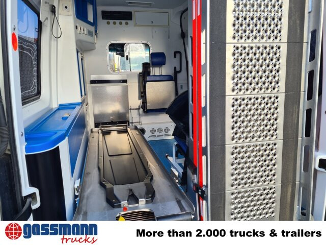 Mercedes-Benz Sprinter 313 CDI 4x2, EEV, Krankenwagen - Furgone chiuso: foto 4 Mercedes-Benz Sprinter 313 CDI 4x2, EEV, Krankenwagen - Furgone chiuso: foto 4