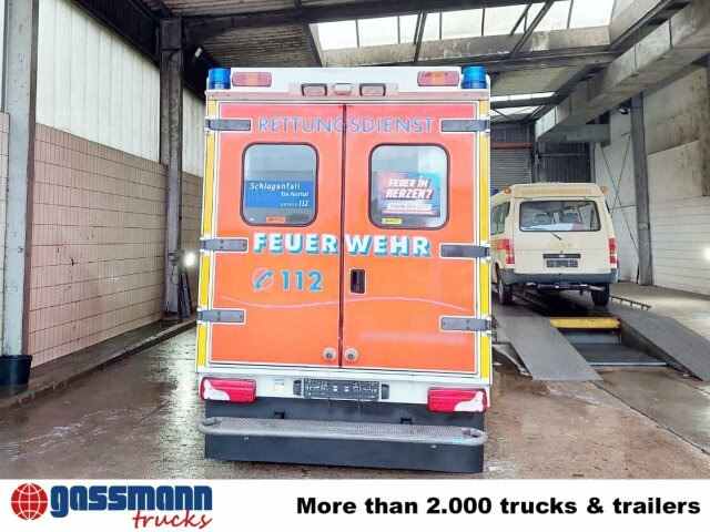 Mercedes-Benz Sprinter 515 CDI 4x2, Rettungswagen, Retarder - Furgone chiuso: foto 4 Mercedes-Benz Sprinter 515 CDI 4x2, Rettungswagen, Retarder - Furgone chiuso: foto 4