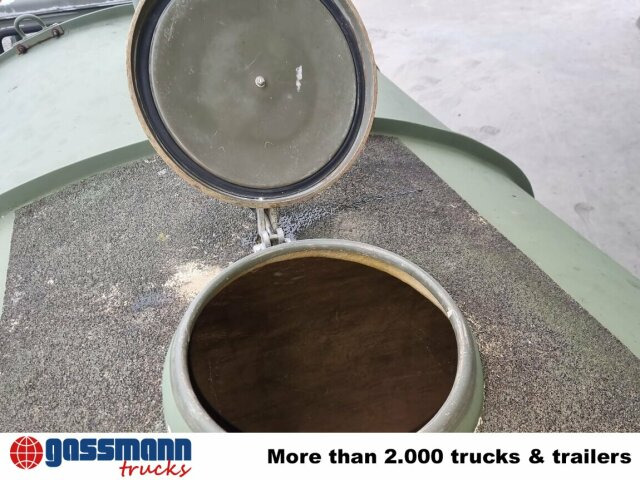 Renault Midliner S170 4x4, 6000l Wassertank - Camion cisterna: foto 4 Renault Midliner S170 4x4, 6000l Wassertank - Camion cisterna: foto 4