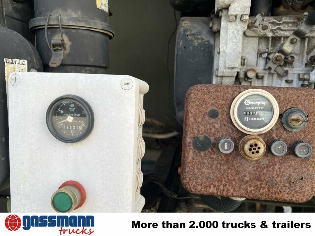 Renault Midliner S170 4x4, 6000l Wassertank - Camion cisterna: foto 2 Renault Midliner S170 4x4, 6000l Wassertank - Camion cisterna: foto 2