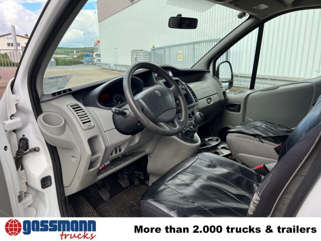 Renault Trafik 2.0 dCi115 4x2, Krankentransporter - Ambulanza: foto 5 Renault Trafik 2.0 dCi115 4x2, Krankentransporter - Ambulanza: foto 5