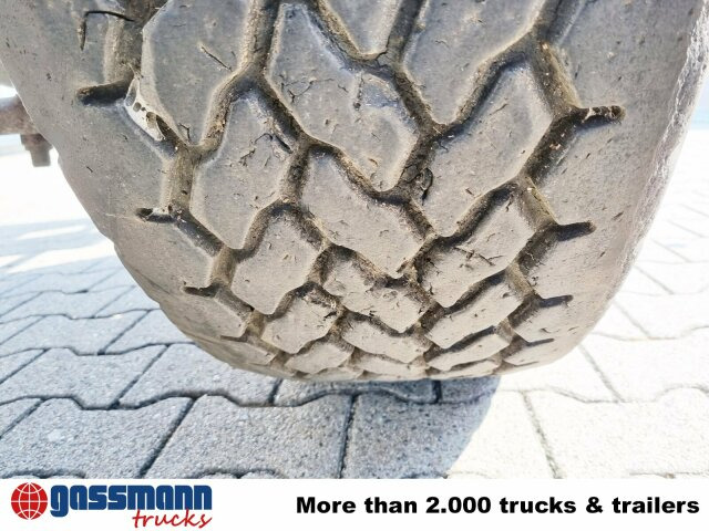 TANG Pritschenauflieger - Semirimorchio cassonato/ Pianale: foto 5 TANG Pritschenauflieger - Semirimorchio cassonato/ Pianale: foto 5