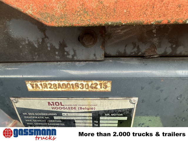 815 4x2 Terminal Tractor, Rangierfahrzeug - Trattore stradale: foto 3 815 4x2 Terminal Tractor, Rangierfahrzeug - Trattore stradale: foto 3