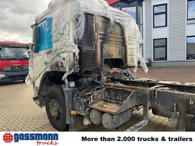Volvo FM 380 6x4 R mit Brandschaden - Autocarro ribaltabile: foto 2 Volvo FM 380 6x4 R mit Brandschaden - Autocarro ribaltabile: foto 2