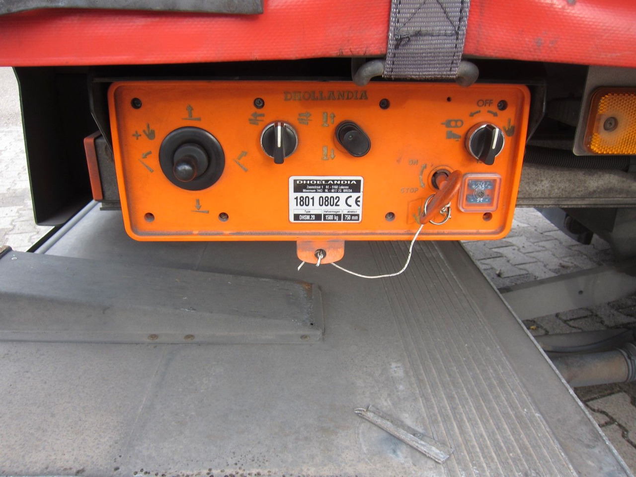 Camion centinato DAF CF 230 19T Schiebeplane LDW Portalturen: foto 8