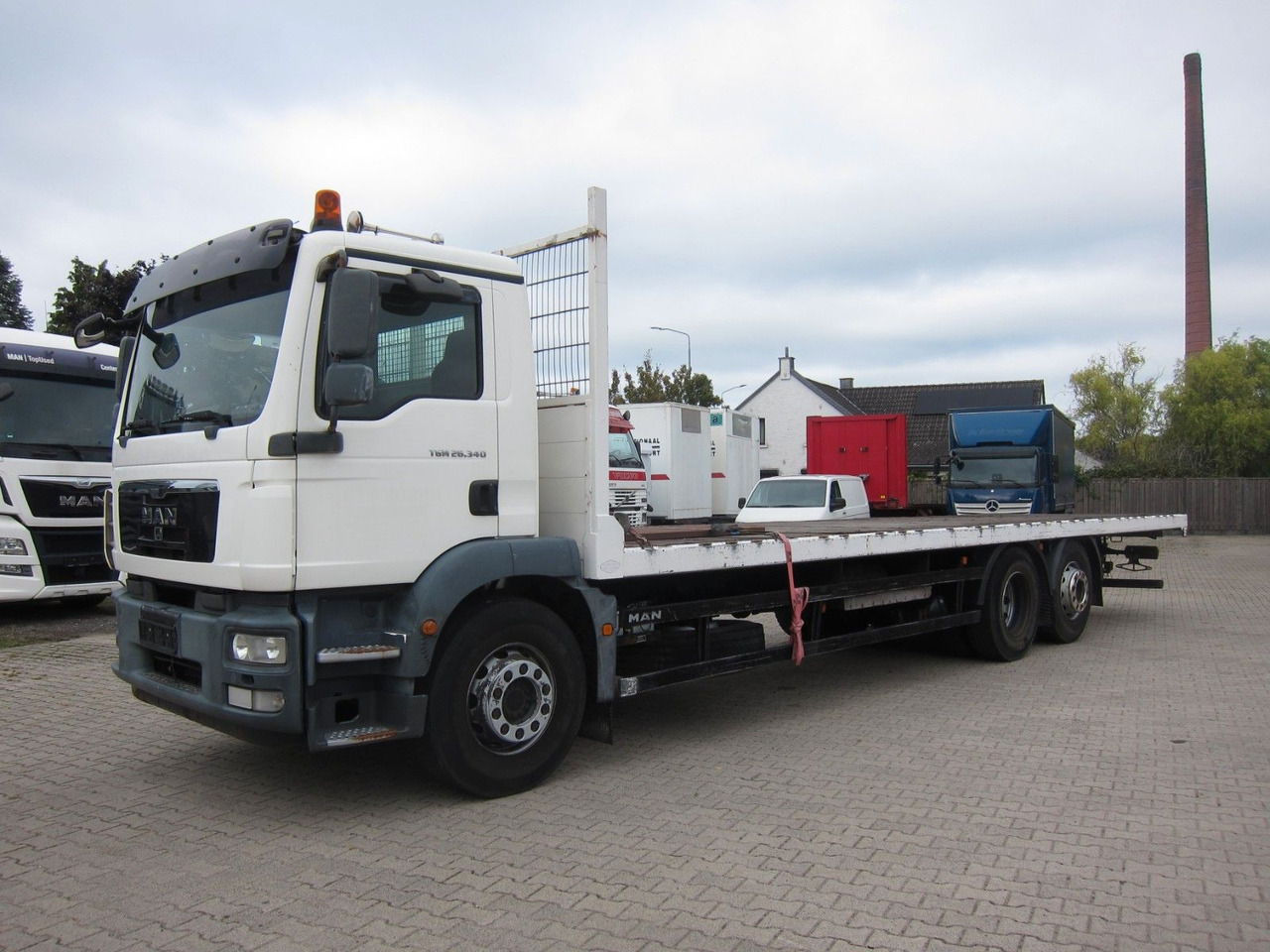MAN TGM 26 340 6X2*4 BL Plateau Manual - Autocarro con pianale/ Cassone fisso: foto 2 MAN TGM 26 340 6X2*4 BL Plateau Manual - Autocarro con pianale/ Cassone fisso: foto 2