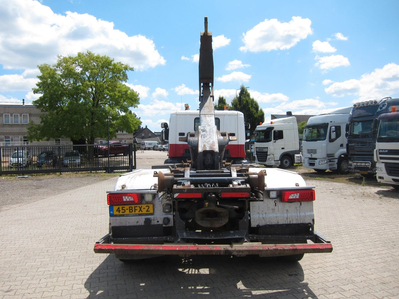Scania P410 CB6X2 HSA Hyva 22T Haken E6 Liftachse - Autocarro scarrabile: foto 4 Scania P410 CB6X2 HSA Hyva 22T Haken E6 Liftachse - Autocarro scarrabile: foto 4