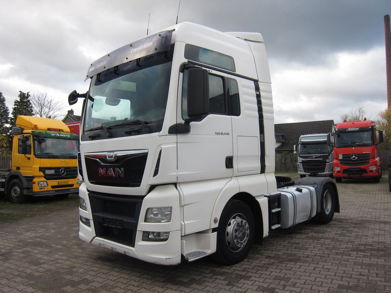 MAN TGX 18 440 XXL Retarder 730tkm 2xTank - Trattore stradale: foto 3 MAN TGX 18 440 XXL Retarder 730tkm 2xTank - Trattore stradale: foto 3